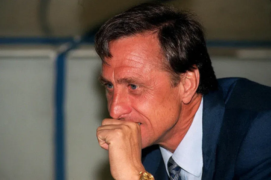 Гонят Кройф от "Аякс", феновете бесни