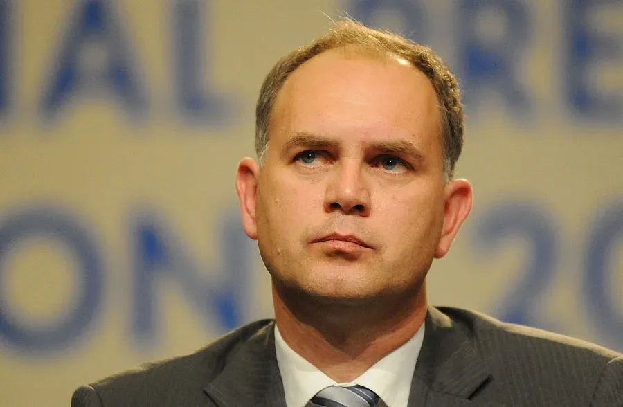 Червена вендета с Кадиев в София