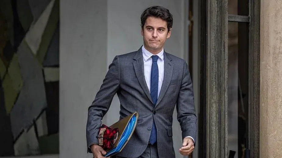 Извънредно! Премиерът на Франция хвърли оставка