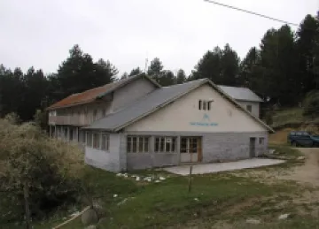 Огън изпепели почивна станция