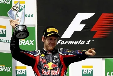"Ред Бул" записа пълен триумф във Формула 1