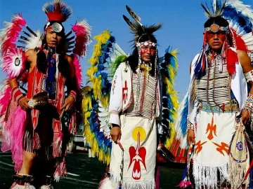 Индианско племе с танц за Уорлик