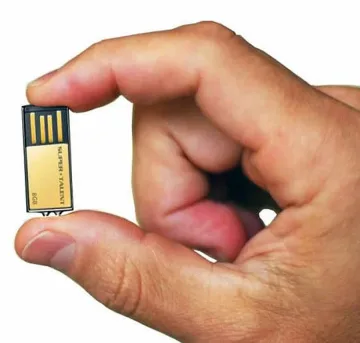 Кварцово стъкло измества облака –данните ще станат безсмъртни.