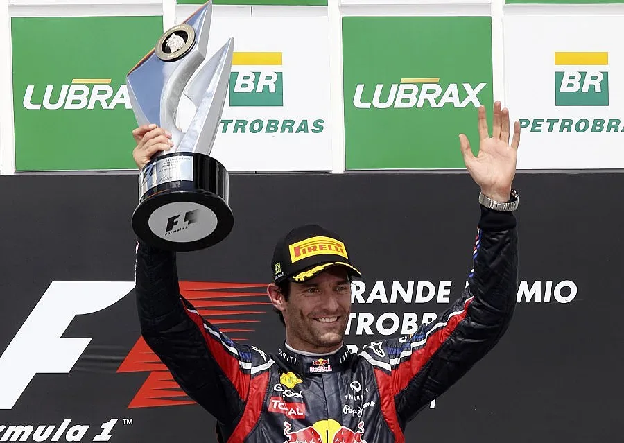 Марк Уебър финишира пръв на "Интерлагос"