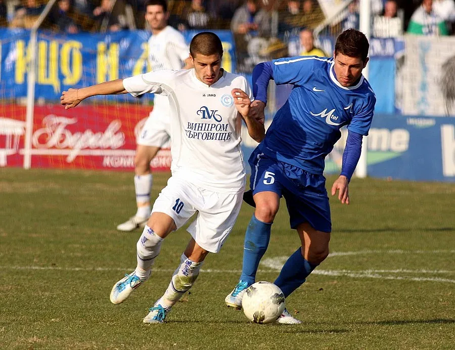 Левски" бие 1:0, треньорът бесен 