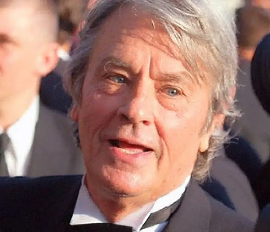 Ален Делон разпродаде колекция вина за над 250 000 евро