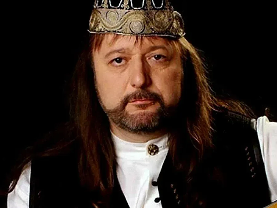 Съдът удари с 6 бона Володя Стоянов