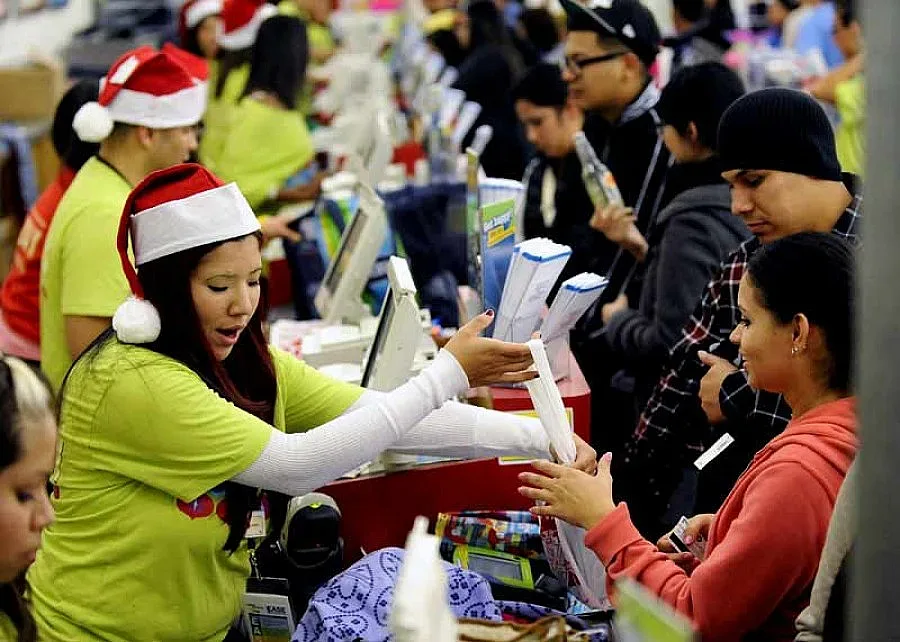 Ранени и арести на шопинг в САЩ