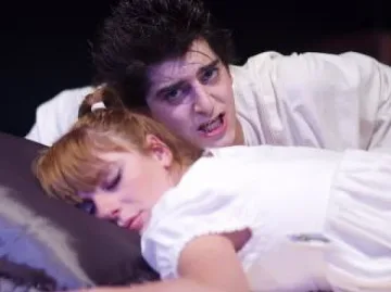 Катя Евро жени сина си