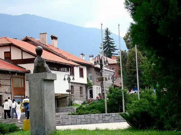 Носят дарове от Еверест за Банско