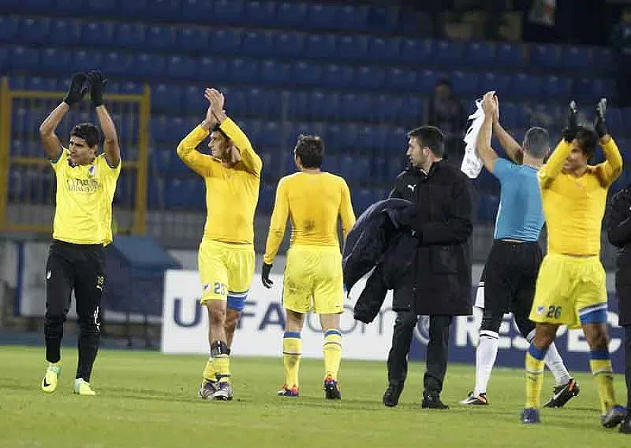 Кипър в екстаз, АПОЕЛ на 1/8-финал