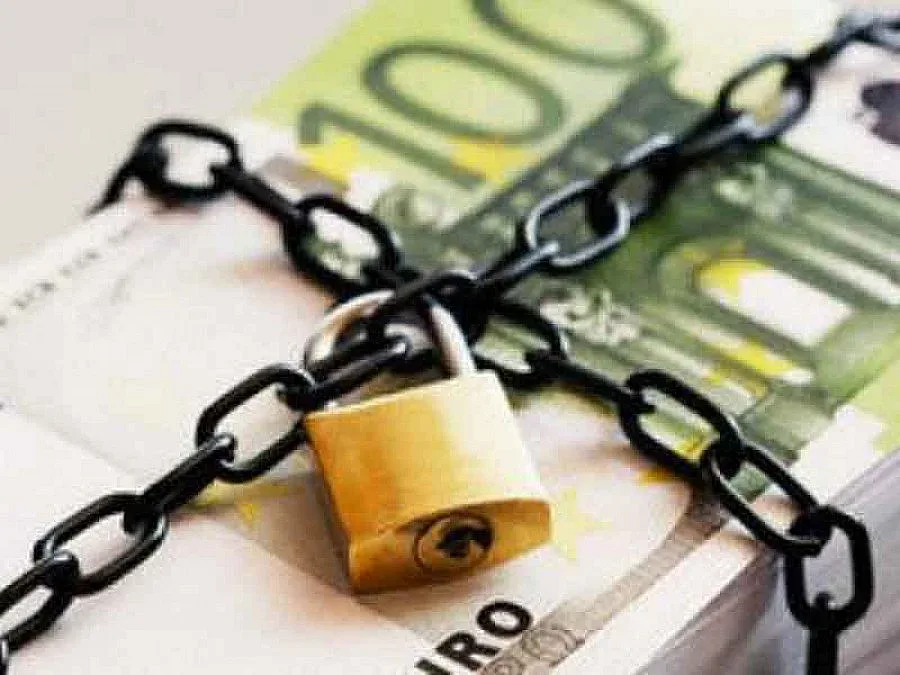 Държавата се разплаща с фирмите до месец