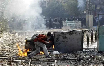 Пожар избухна в Американския университет до площад "Тахрир"