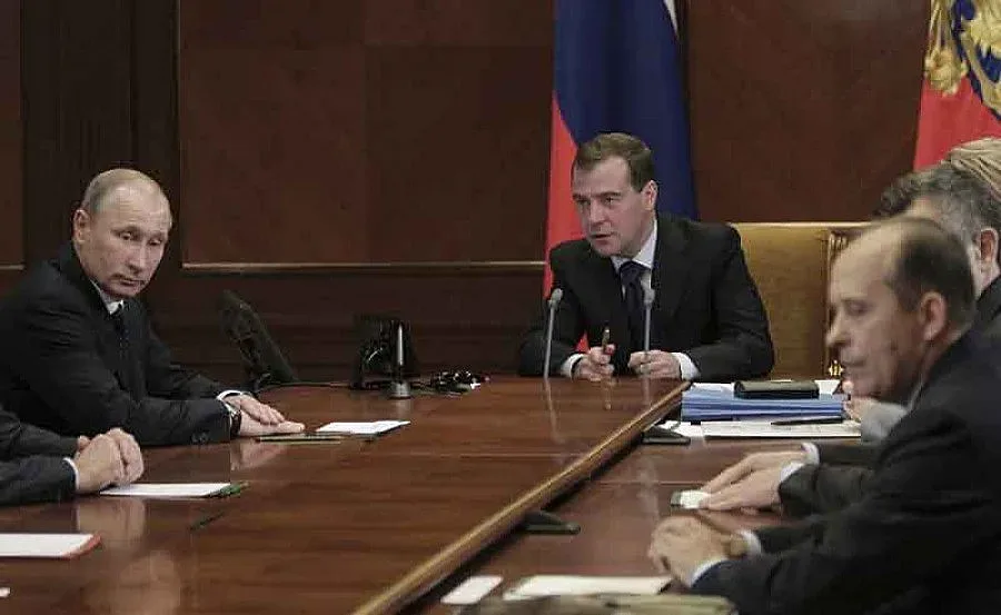 Медведев заплащи да спре разоръжаването заради ПРО