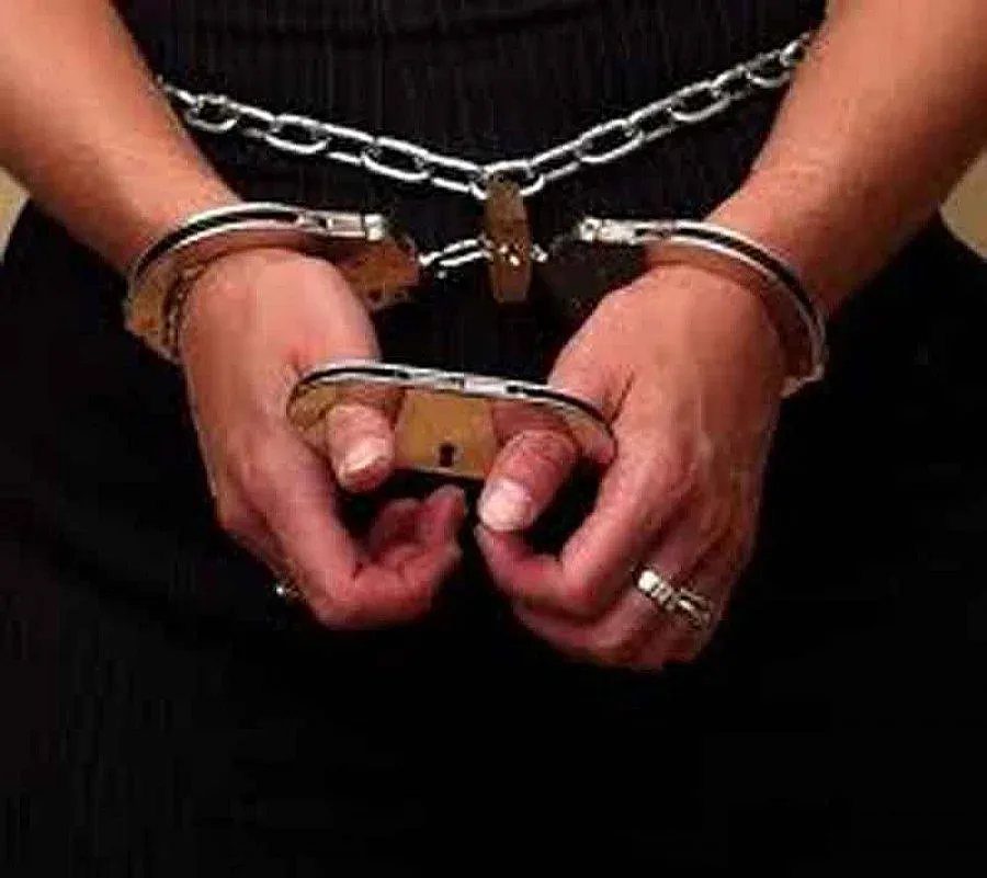 Операция "Белезници" за длъжници в Гърция