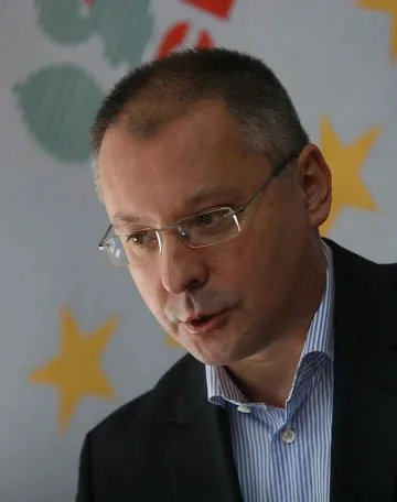 Сергей размаха сопата за Бойко