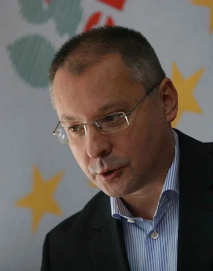 Сергей размаха сопата за Бойко