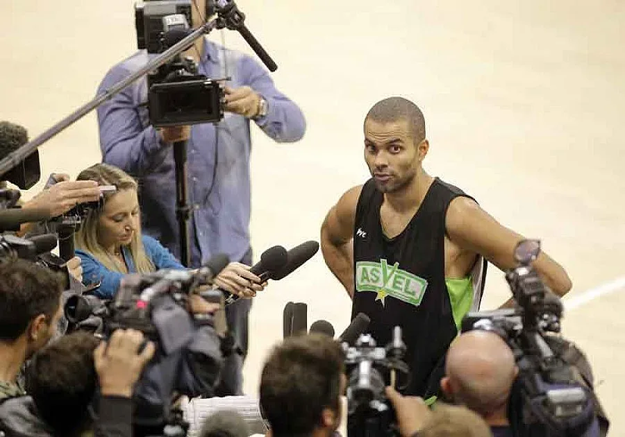 "Лукойл" вади късмет, Тони Паркър не дойде 