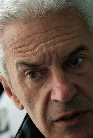 Волен изключил Стоянов за регулация