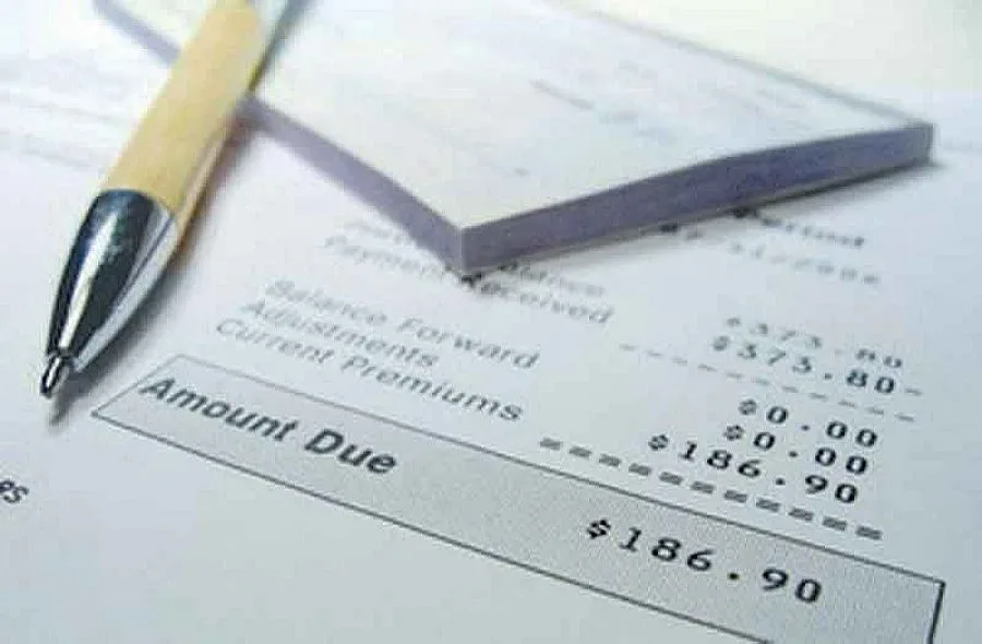 Учителка стана бушон на мрежа за измами