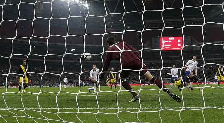 Гол №2000 за Англия е на Гарет Бари