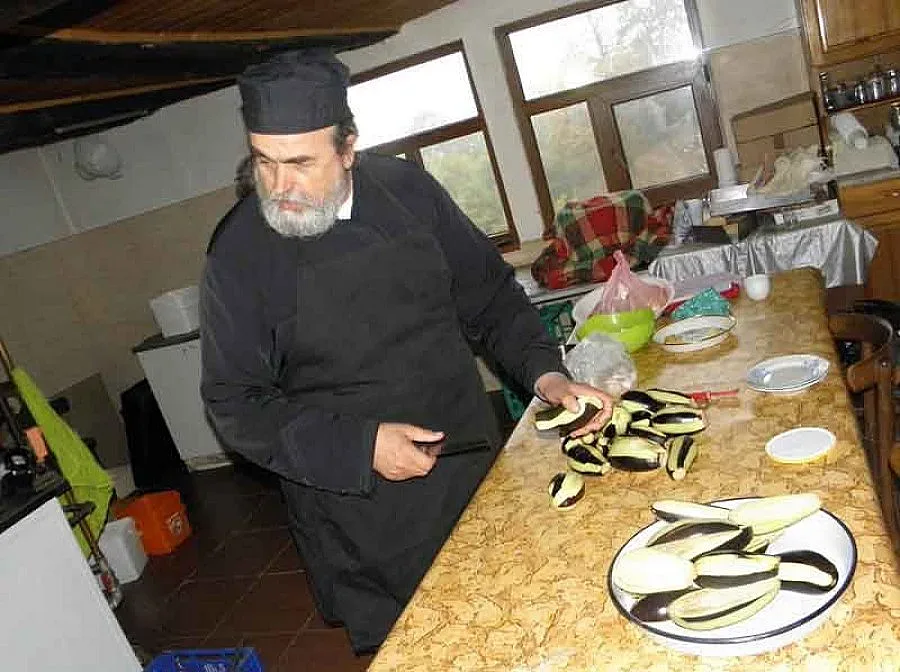 Атон вади манастирско меню срещу диетите