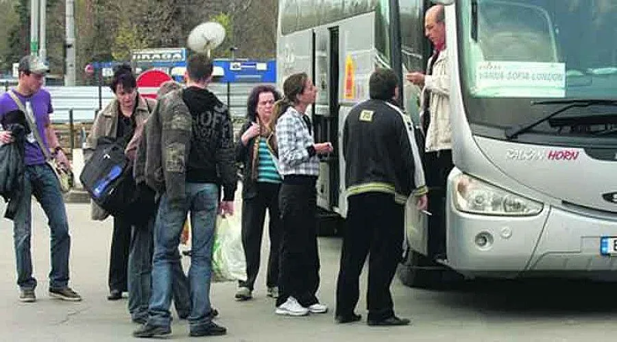 Българи работят по 12 часа за албански емигранти в Италия