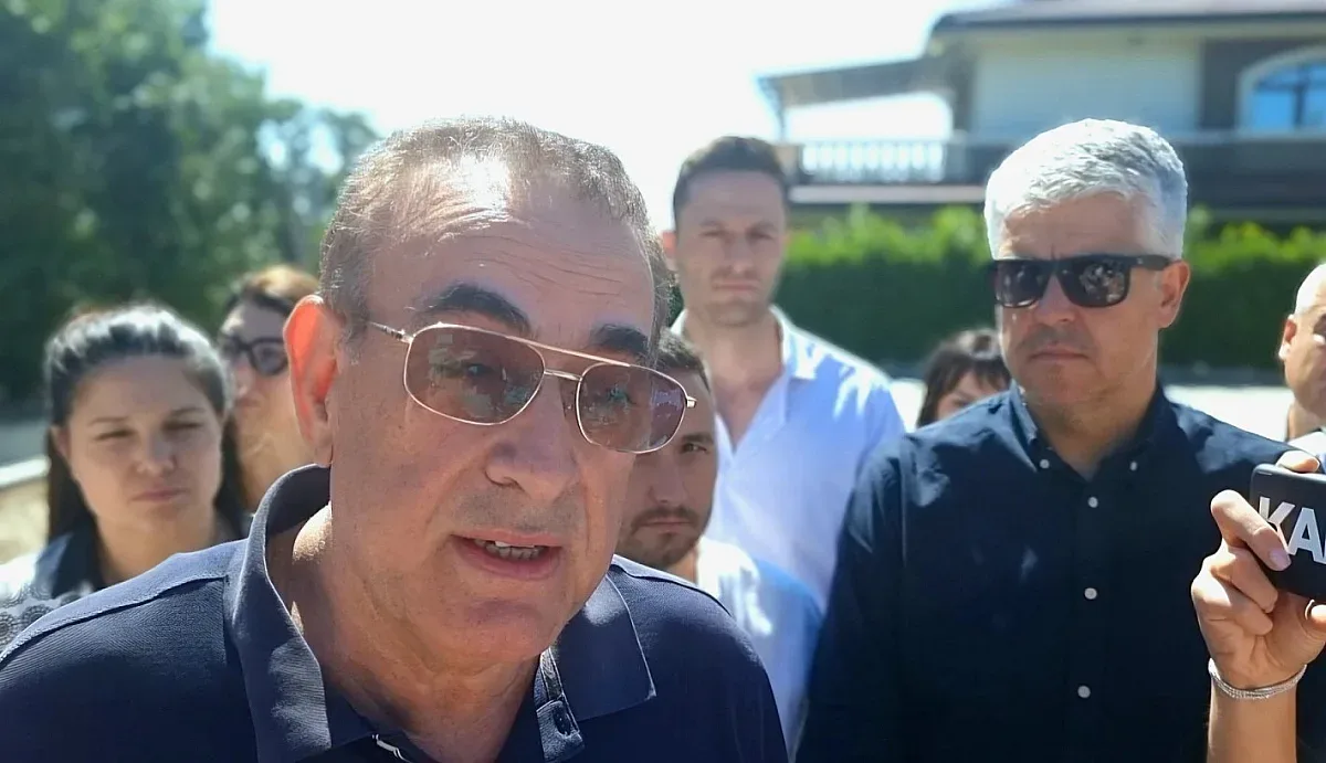 Какво си казаха Доган и 17-те депутати (СНИМКИ)