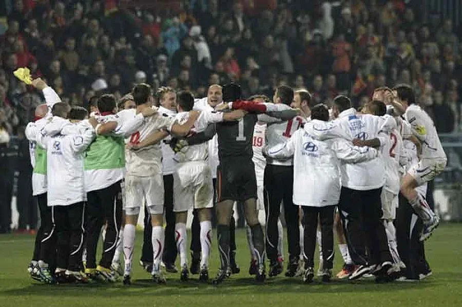 Чехия с победа и в Черна гора (ВИДЕО)