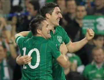 Ейре направи безпроблемен хикс с Естония (ВИДЕО)