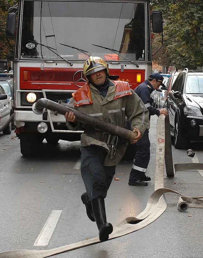 Баща и син изгоряха в "Младост"