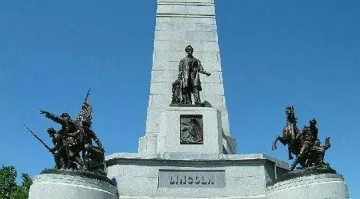 Откраднаха сабята от паметника на гроба на Линкълн