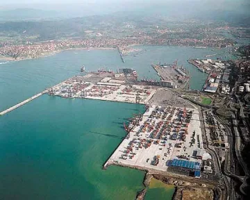 Въоръжен с нож уби един и рани шестима в Испания 