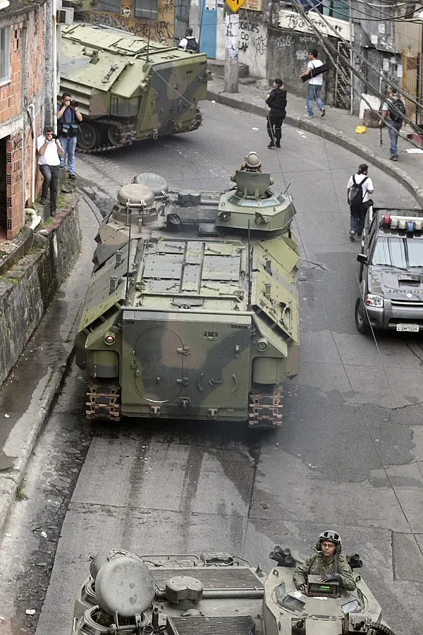 Акция "Мирен шок" срещу наркомафията в Бразилия