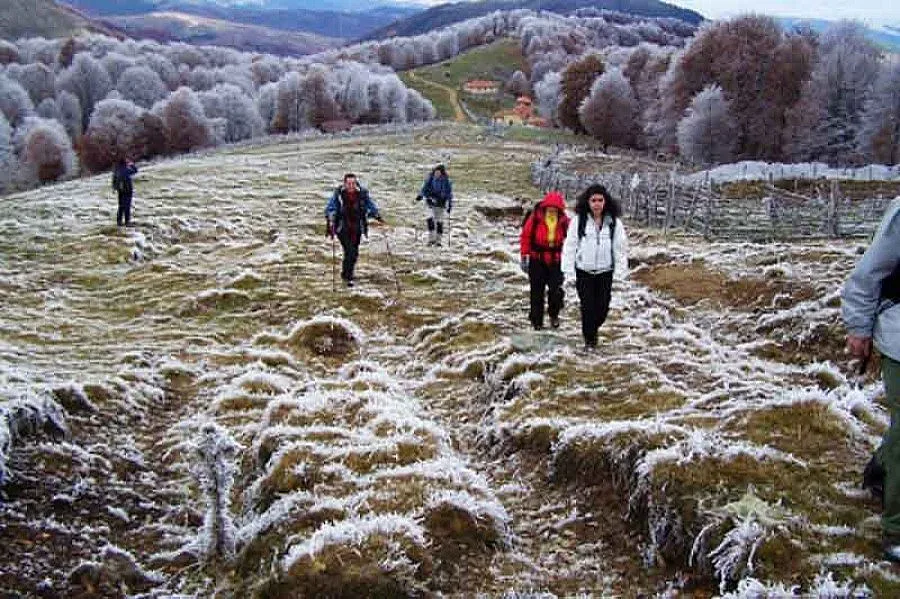 Затворена граница опразва десетки села