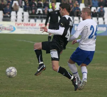 "Славия" направи класика в Търговище