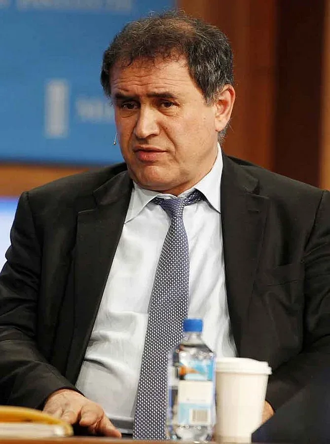 Рубини: Дните на Италия в еврозоната са преброени