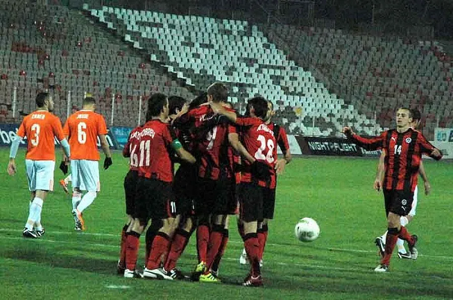 Локо (Сф) в хотел на вересия