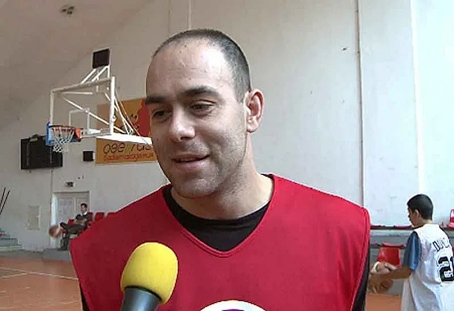 Бозов се връща да играе баскет в "Левски"