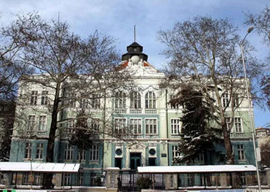 Осъдиха условно шефа на „Напоителни системи” за фалшива диплома