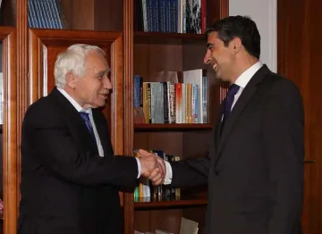 Плевнелиев се среща и с Петър Стоянов