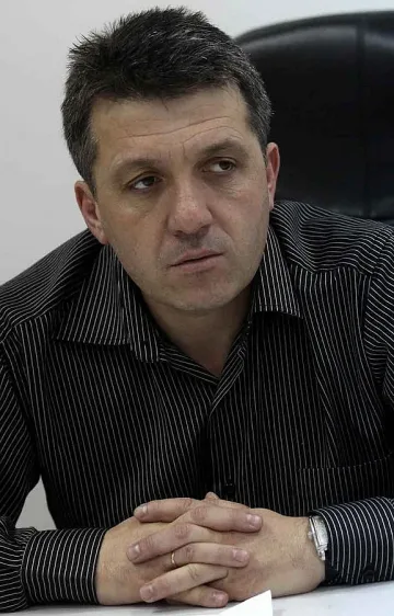 Искат 3 г. решетки за храна с изтекъл срок