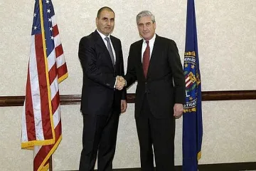 Шефът на ФБР у нас за Никулден