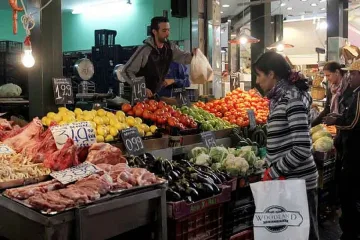 Атина ще изплува от кризата за 2 г. 