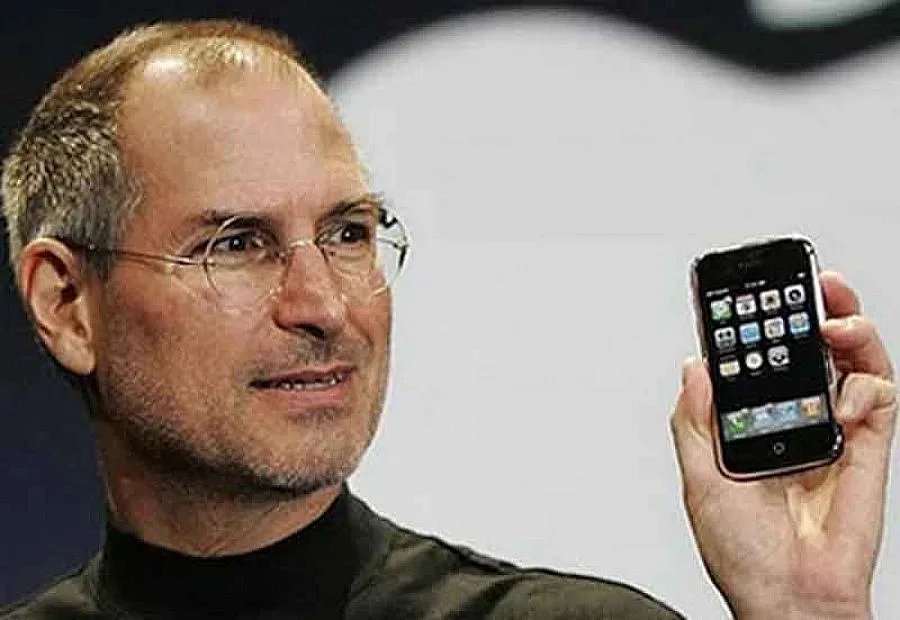 Кръщават "Стив Джобс" пловдивско училище