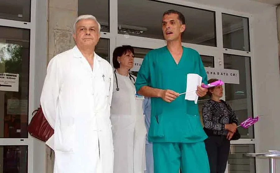 Оценяват докторите със звезди в интернет