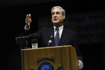 Шефът на ФБР идва до Коледа