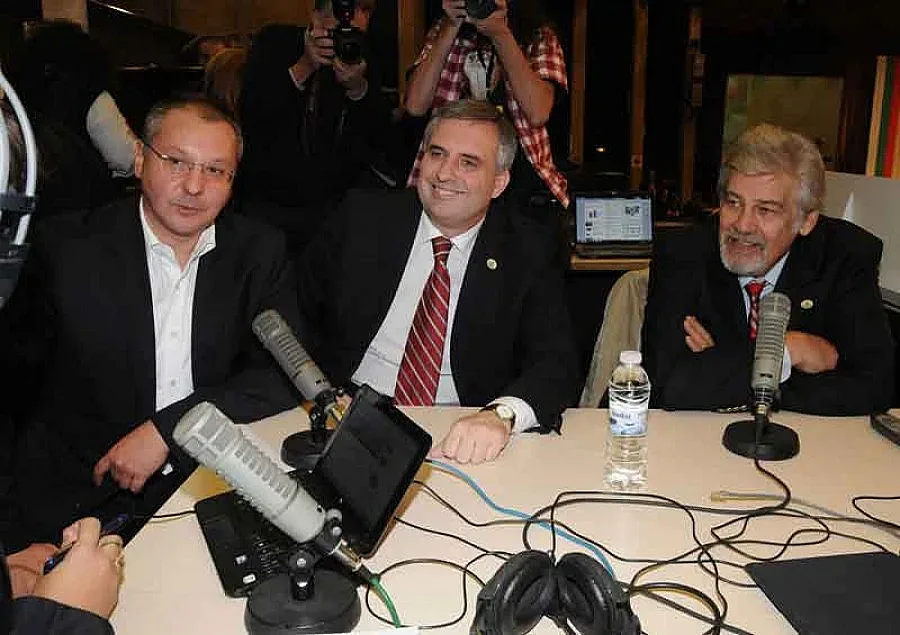 Станишев готов за битка с Първанов в БСП