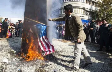 Милиони скандират "Смърт на Америка!" в Техеран