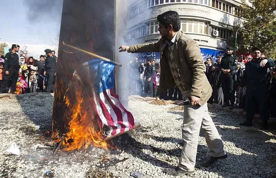 Милиони скандират "Смърт на Америка!" в Техеран